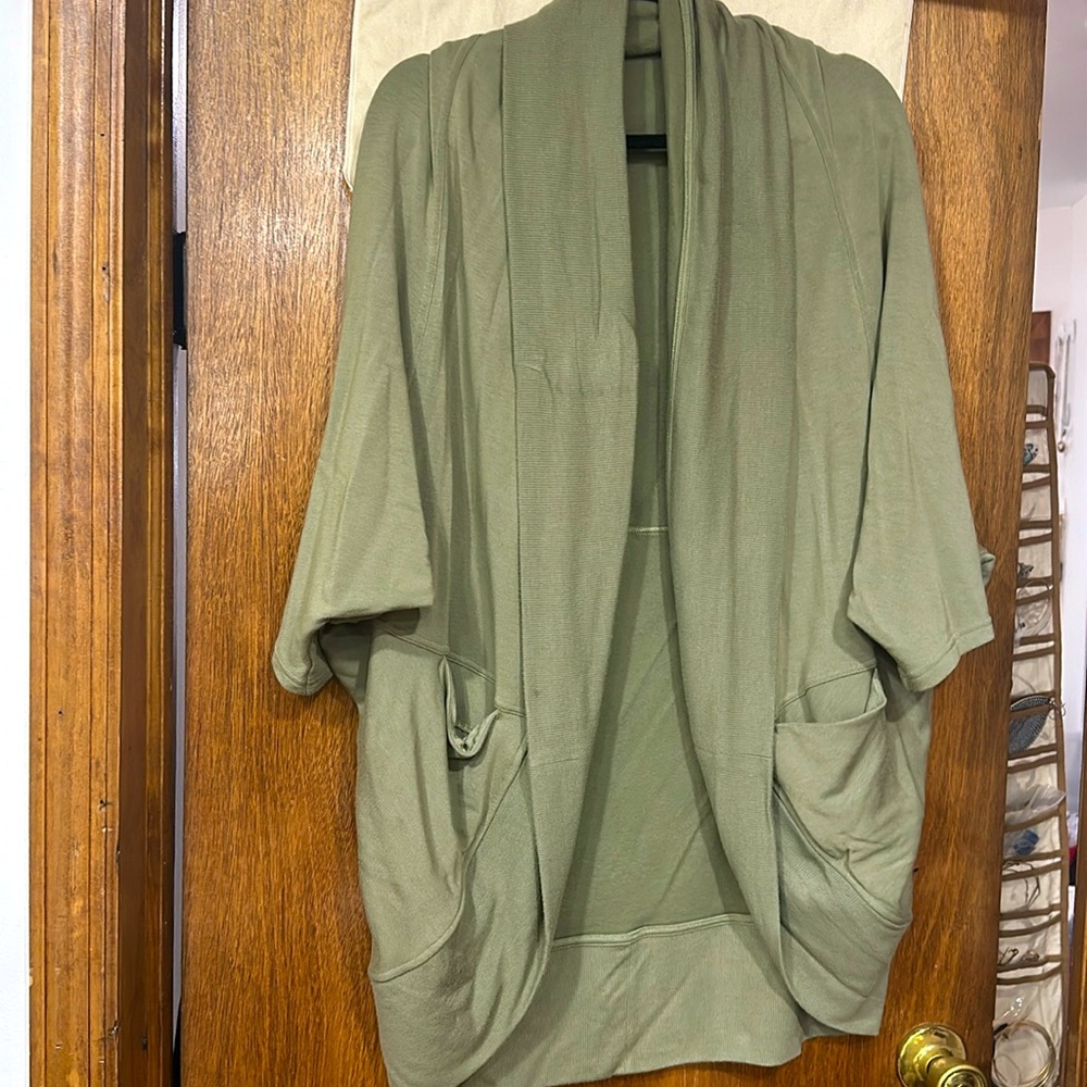 Athleta shawl L/XL